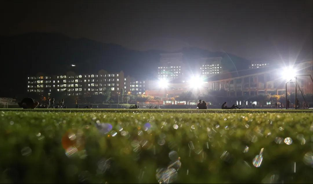 在監(jiān)獄里，換監(jiān)室是挺正常的事兒